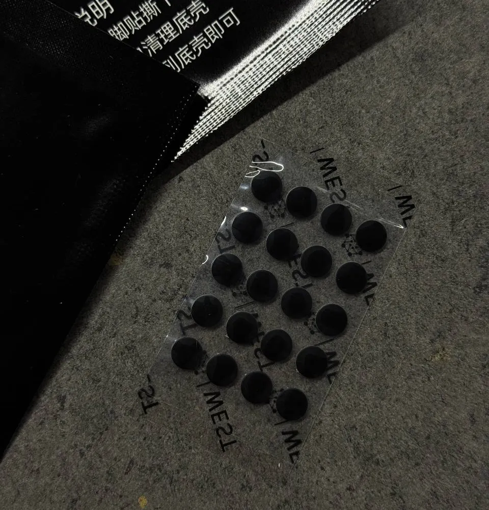 WestLab Universal Dot Mouse Skates чорні — фото 1